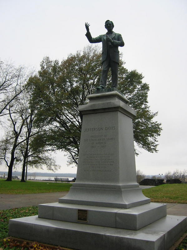 Estatua del presidente de los Estados Confederados de EEUU