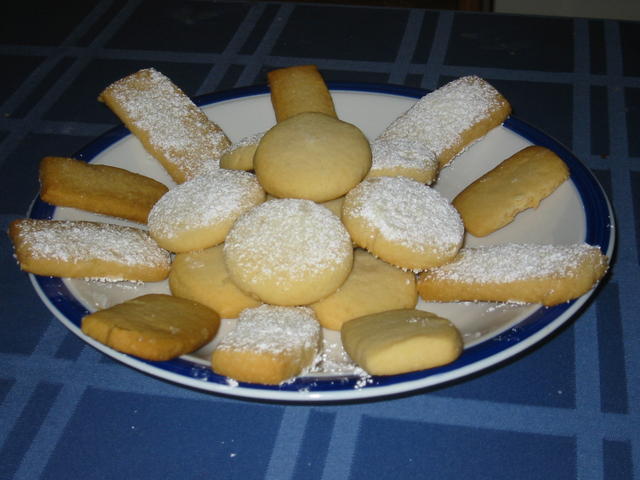 Shortbread cookies (galletas de mantequilla)