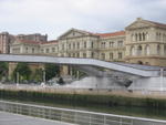 Vista de La Literaria y la Pasarela Pedro Arrupe desde el Guggenheim